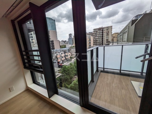 21/30 バルコニー