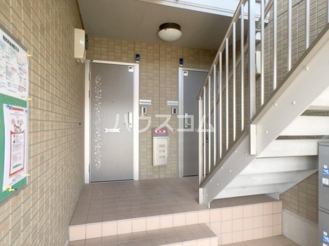 17/20 エントランス