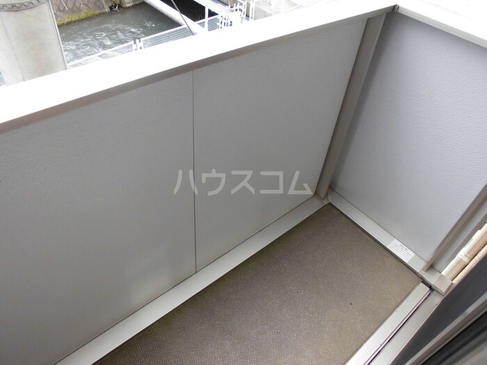 13/20 バルコニー