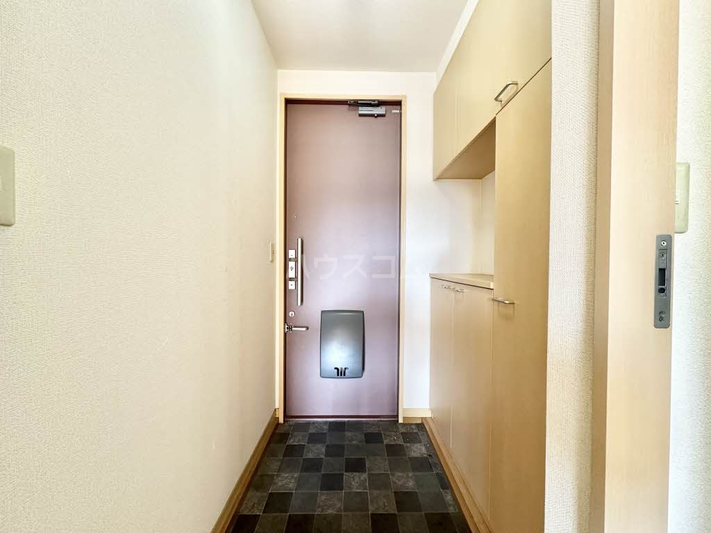 13/30 玄関