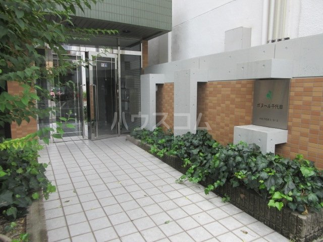 19/26 エントランス