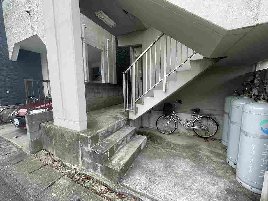 21/24 エントランス