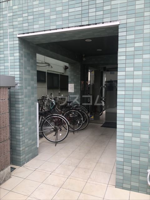 29/30 エントランス