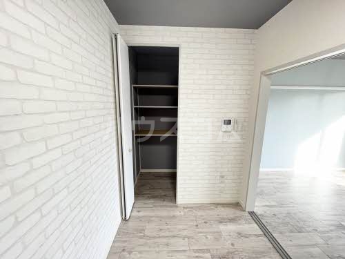 14/22 エントランス