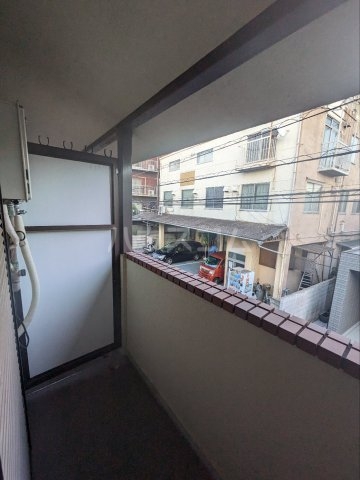 13/18 バルコニー