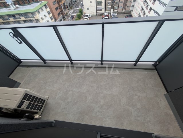 23/30 バルコニー