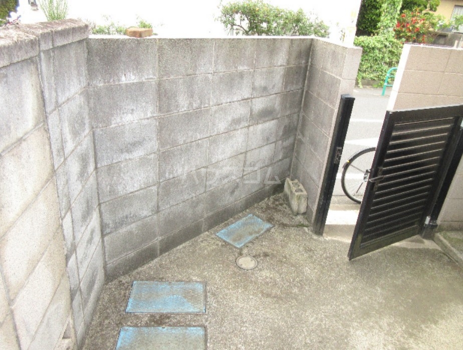 17/20 エントランス