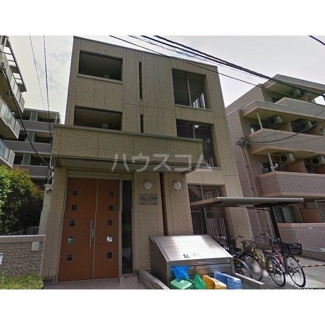 17/17 エントランス