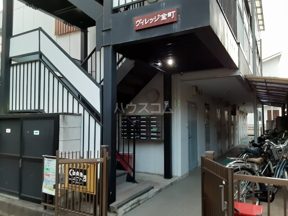 22/22 エントランス