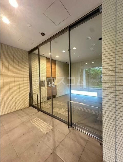 13/24 エントランス