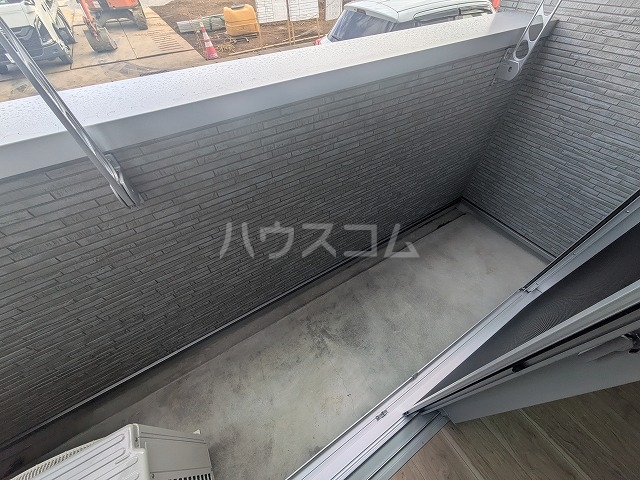 13/20 バルコニー