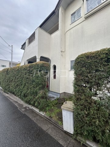 21/22 エントランス