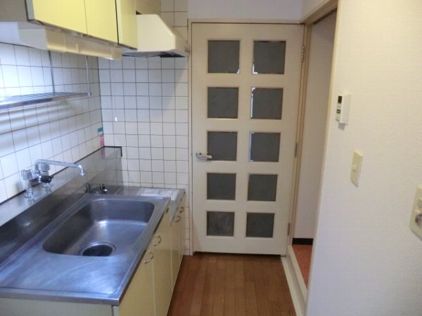 16/26 エントランス