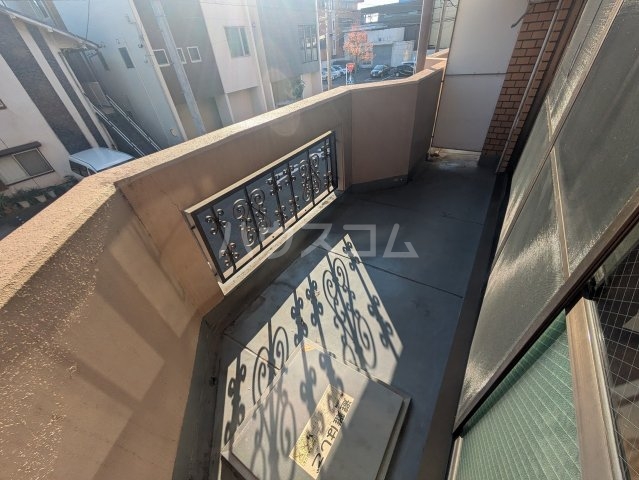 19/30 バルコニー