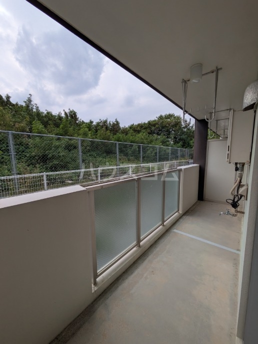 15/23 バルコニー