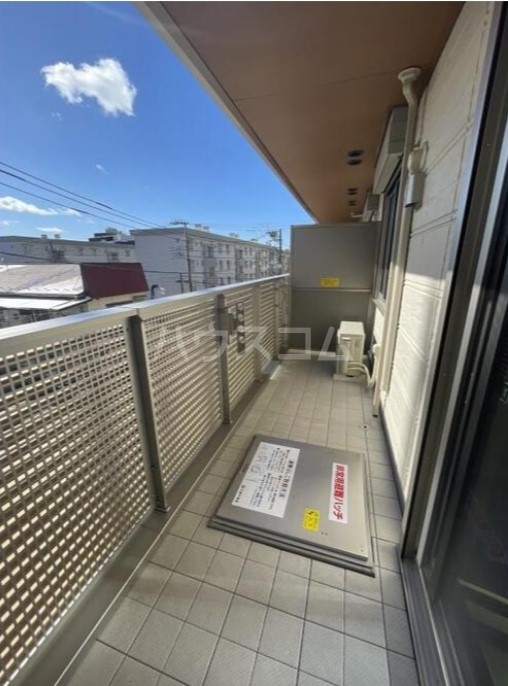 18/30 バルコニー