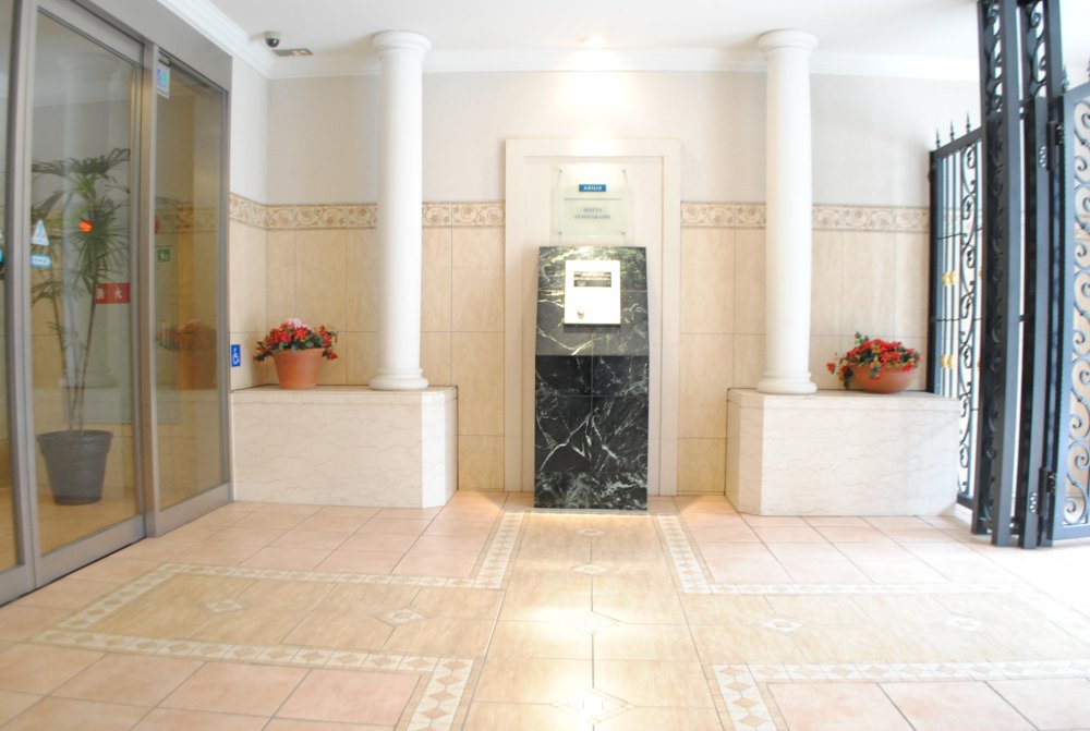 22/30 エントランス