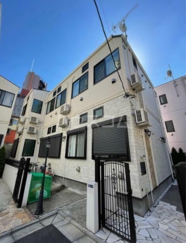 19/22 エントランス