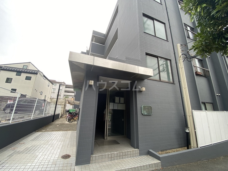 2/2 エントランス