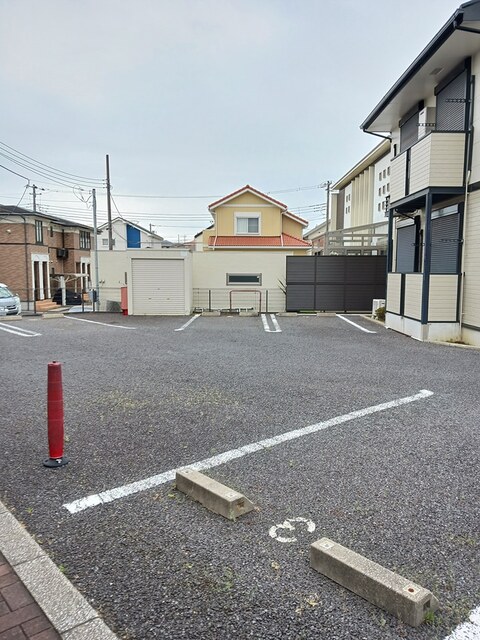 16/23 駐車場