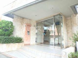 14/18 エントランス