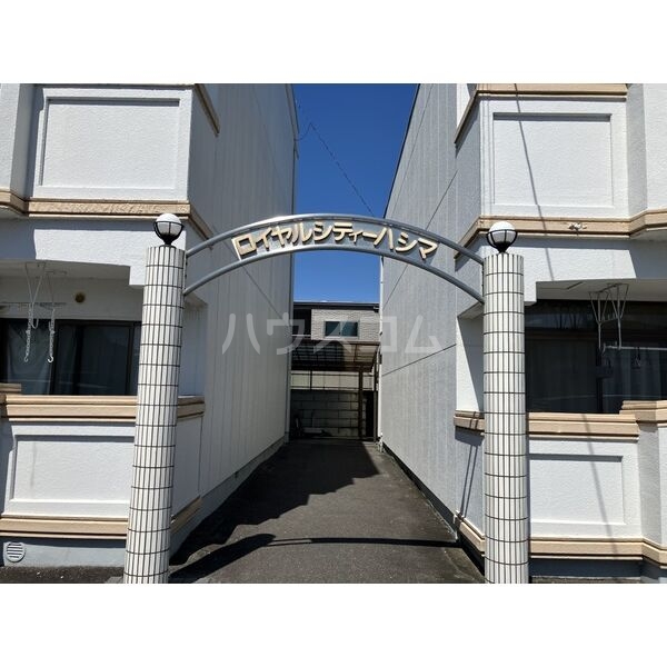 2/4 エントランス