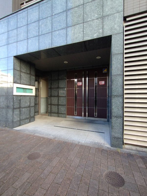 14/23 エントランス