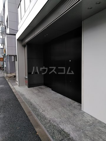 21/23 エントランス