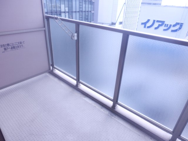 13/27 バルコニー