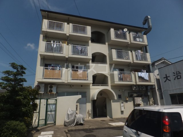 17/25 エントランス