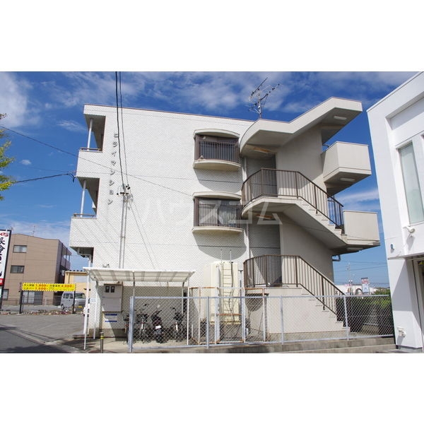 15/22 エントランス