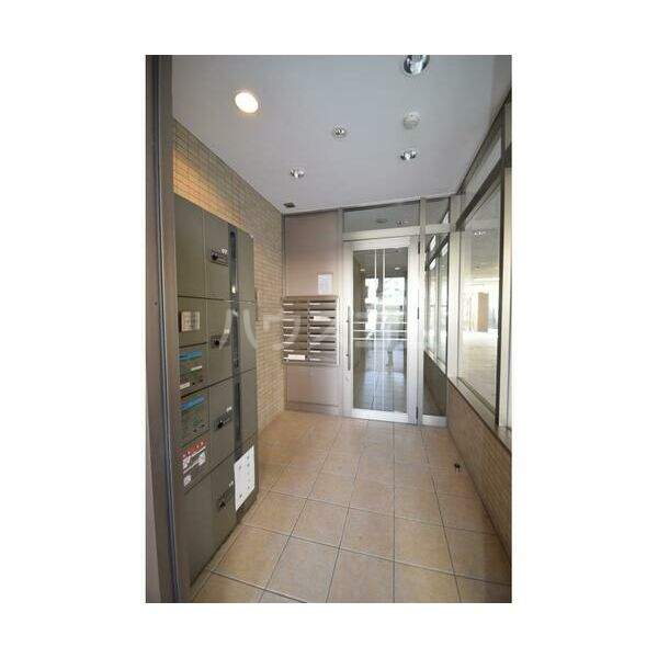 24/29 エントランス