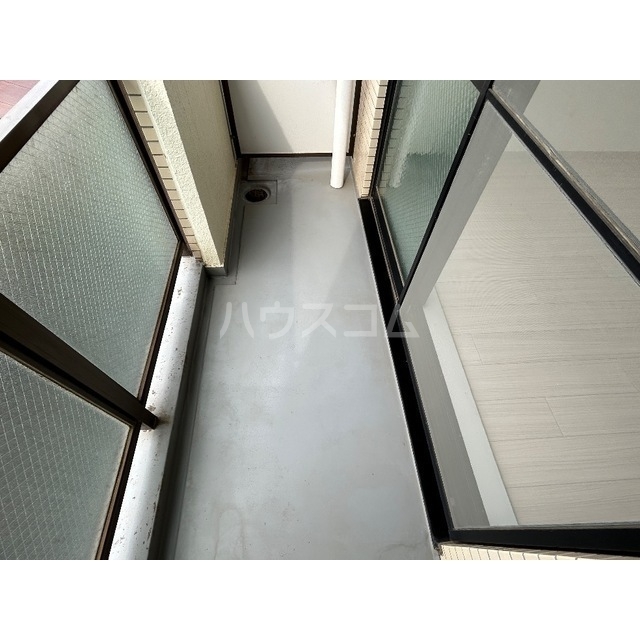 15/28 バルコニー