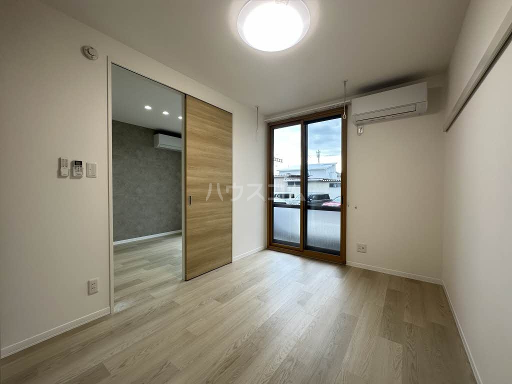 13/22 バルコニー