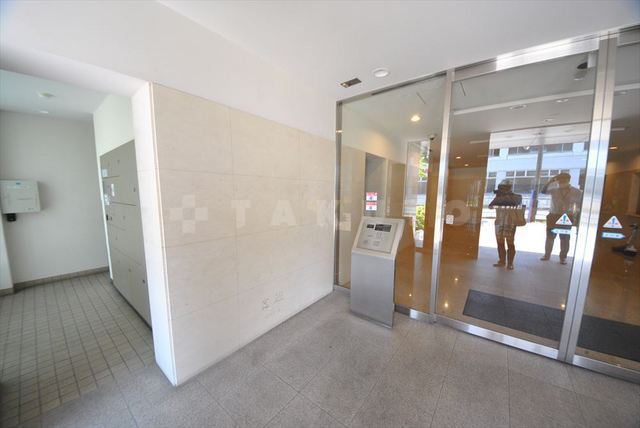 20/28 エントランス