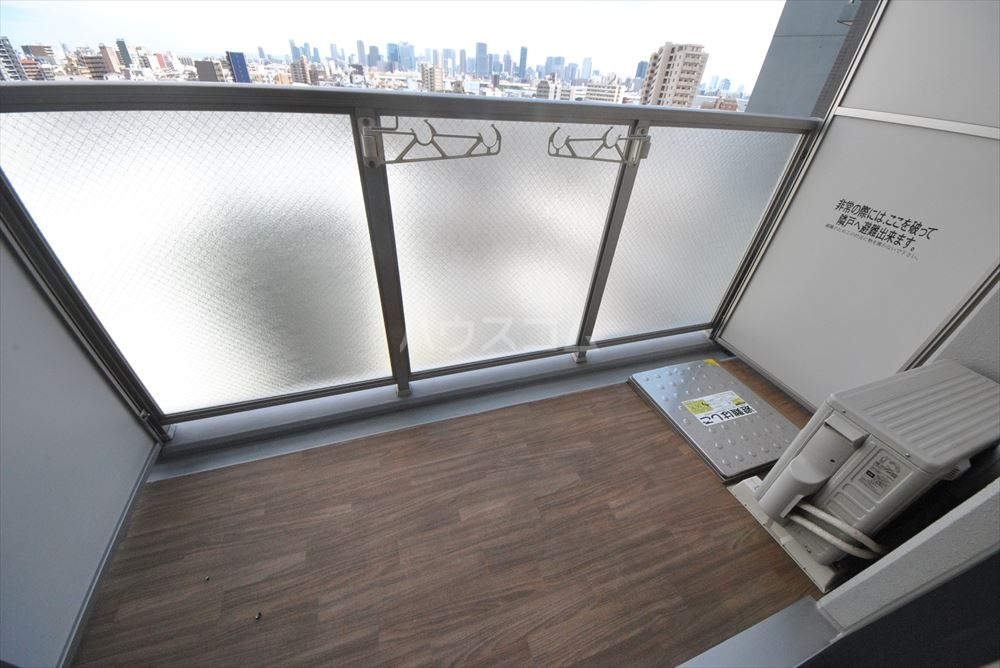 23/30 バルコニー