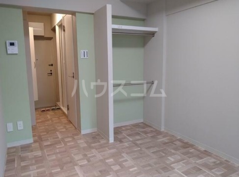 16/19 エントランス