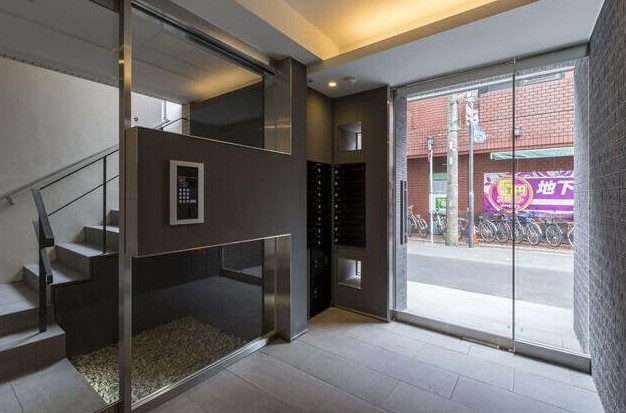 2/8 エントランス