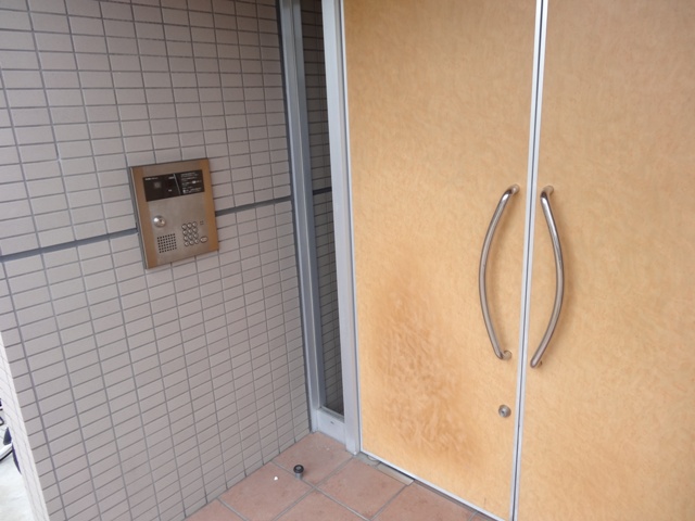 22/30 エントランス