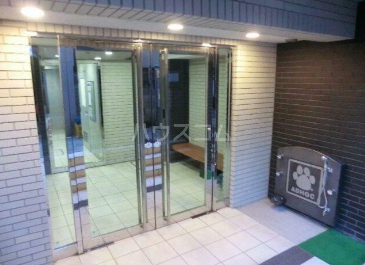 16/26 エントランス