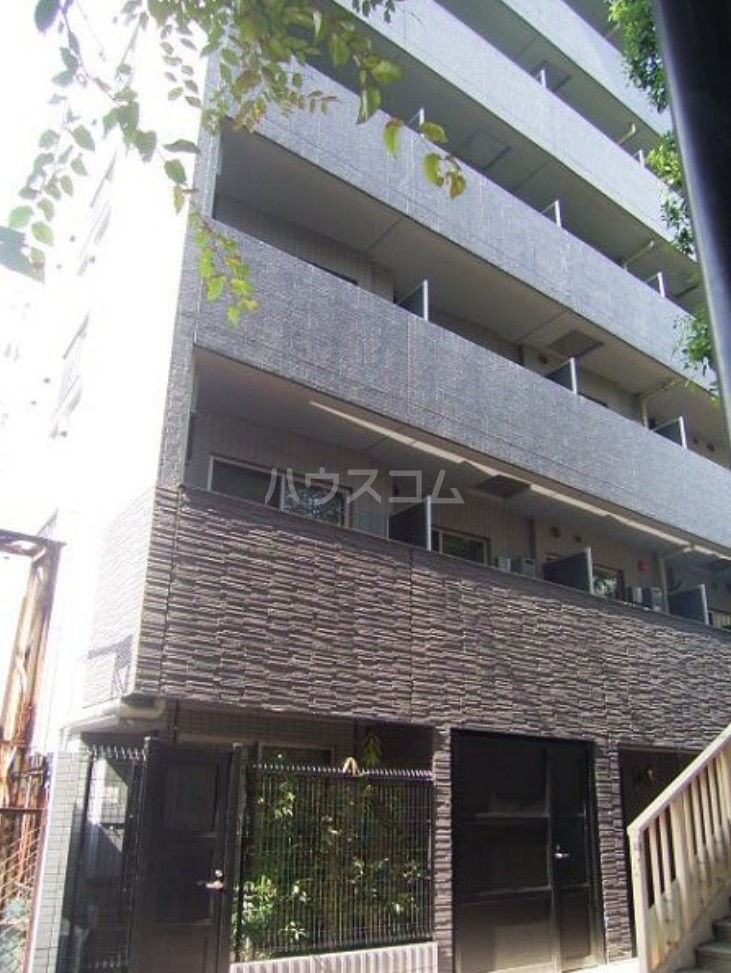 16/25 エントランス