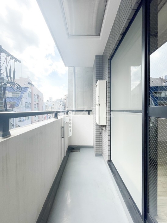 18/23 バルコニー