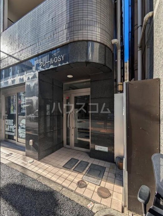 22/23 エントランス