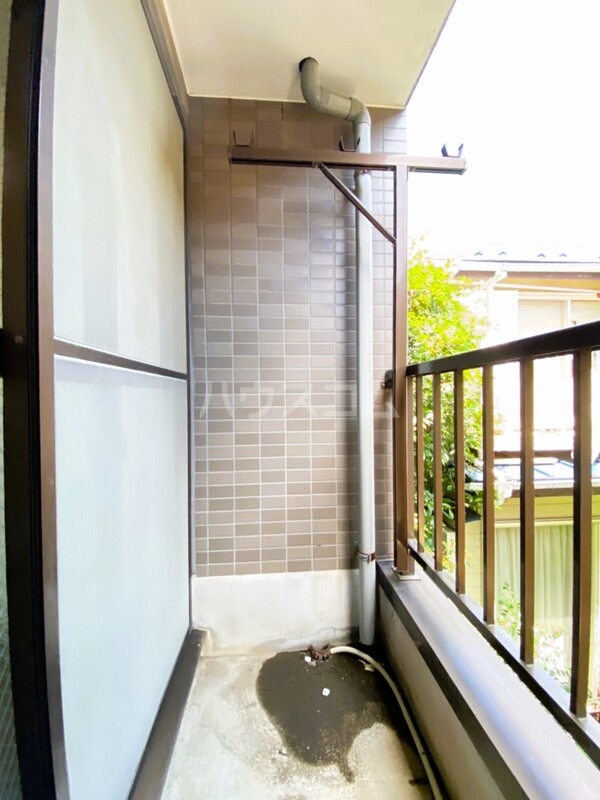 15/22 バルコニー