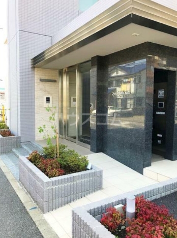 17/25 エントランス