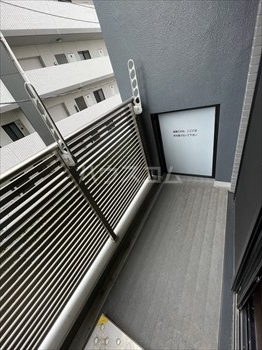 19/30 バルコニー