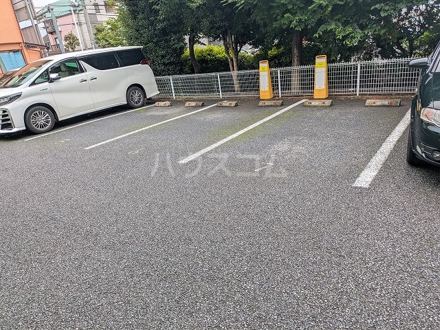 21/22 駐車場