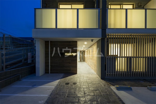 14/21 エントランス