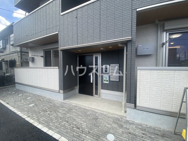 22/30 エントランス