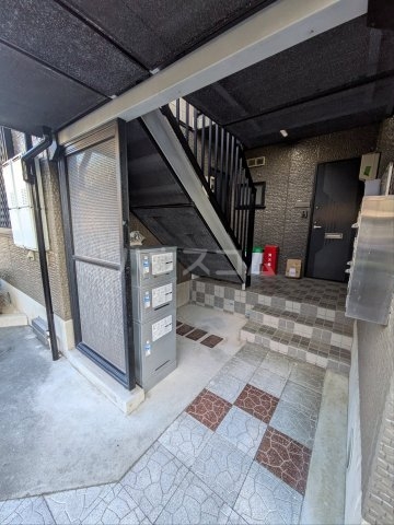 22/24 エントランス